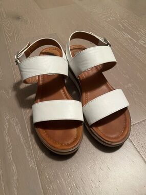 Steve Madden White Leather Strappy Platform Sandals - Women